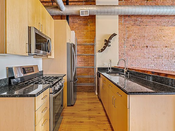 5th image of 1243 S Wabash Ave APT 501