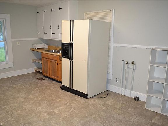 5th image of 3028 Cherokee Dr