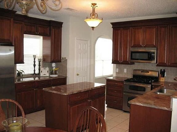 4th image of 10101 Ashmont Dr