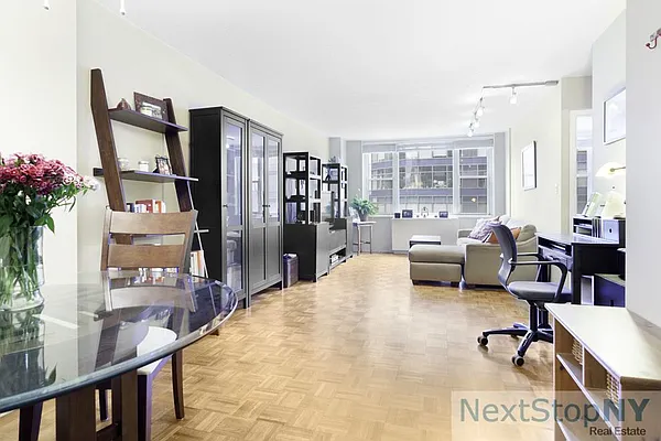 Sold by NextStopNY | media 1
