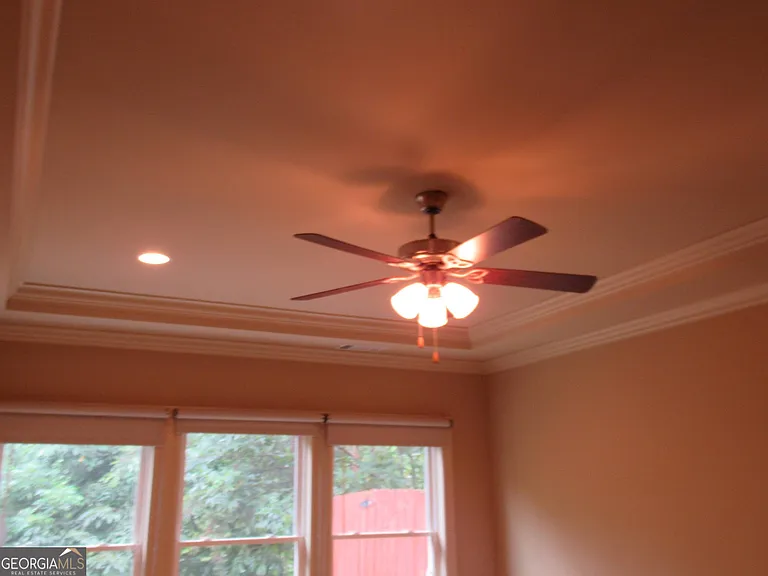 168 Village Dr — Photo 6