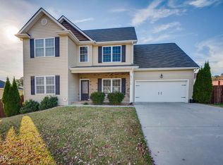 2016 Falling Leaf Dr, Kingsport, TN 37664