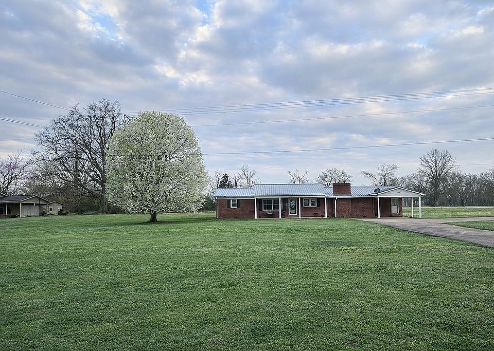 1st image of 598 Gilchrist Rd