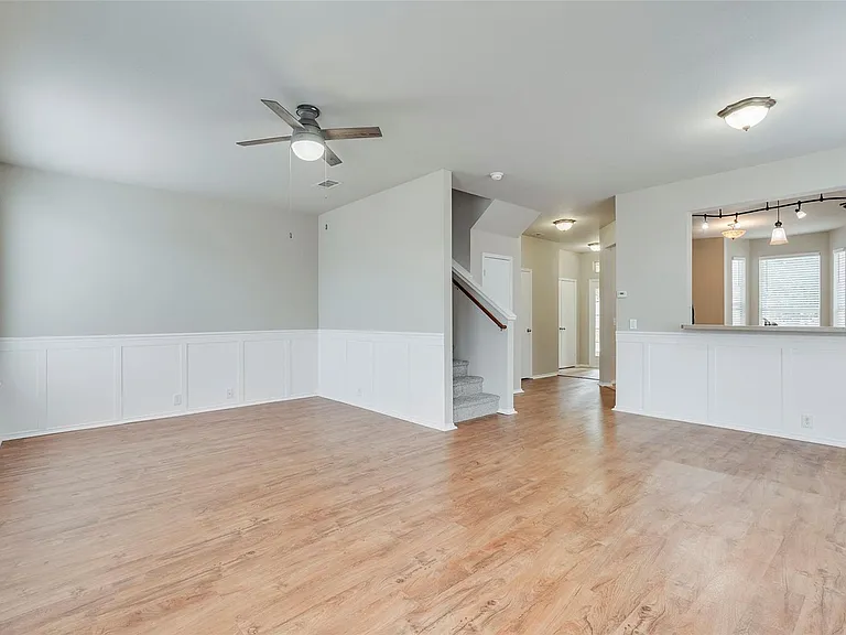 10652 Astor Dr — Photo 10