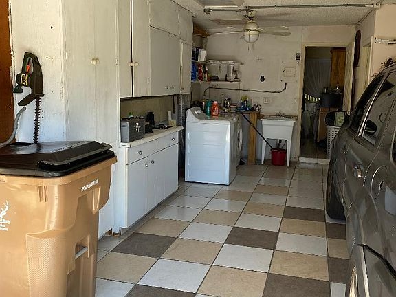 5th image of 4300 NW 12th Avenue