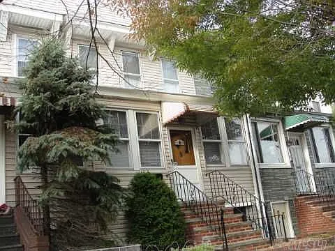 6064 60th St photo 1