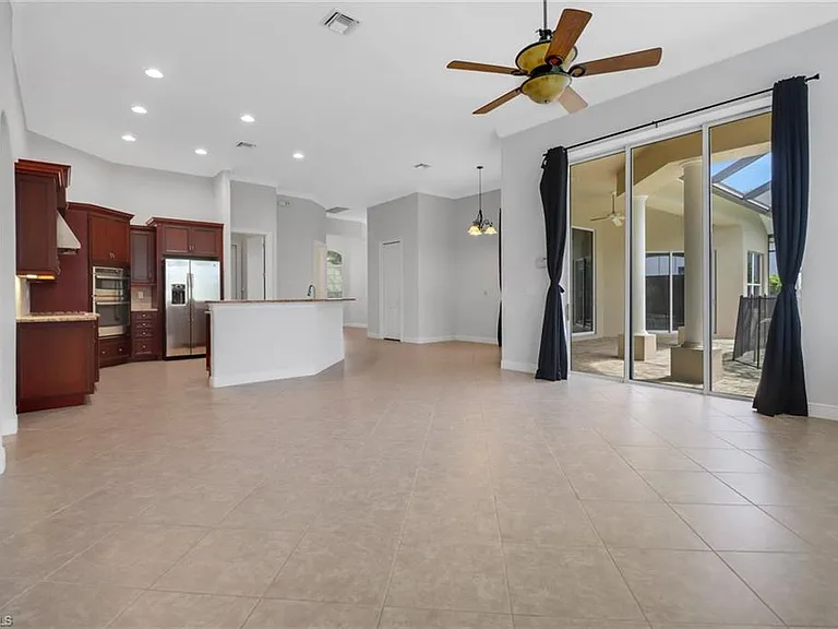 11128 Sierra Palm Ct — Photo 12