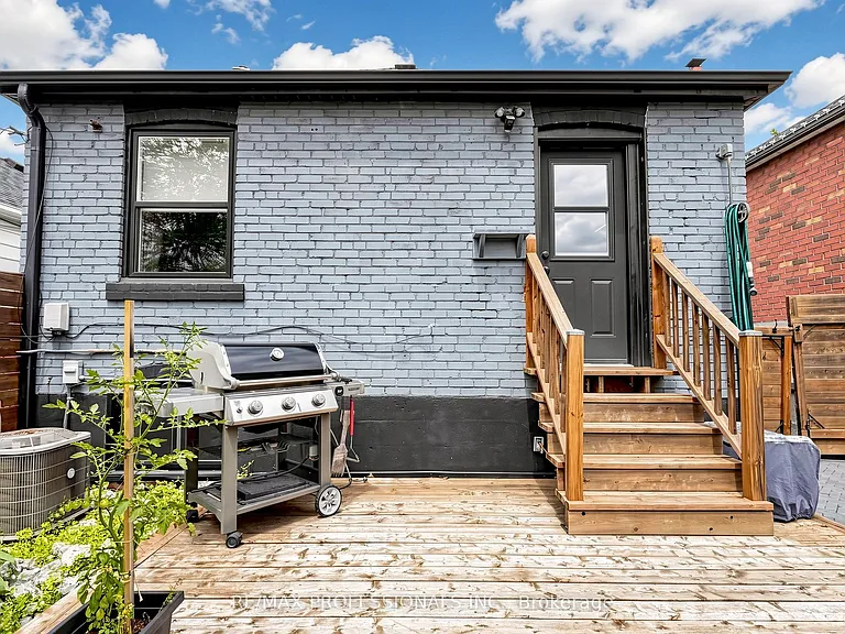 59 Lonborough Ave — Photo 18