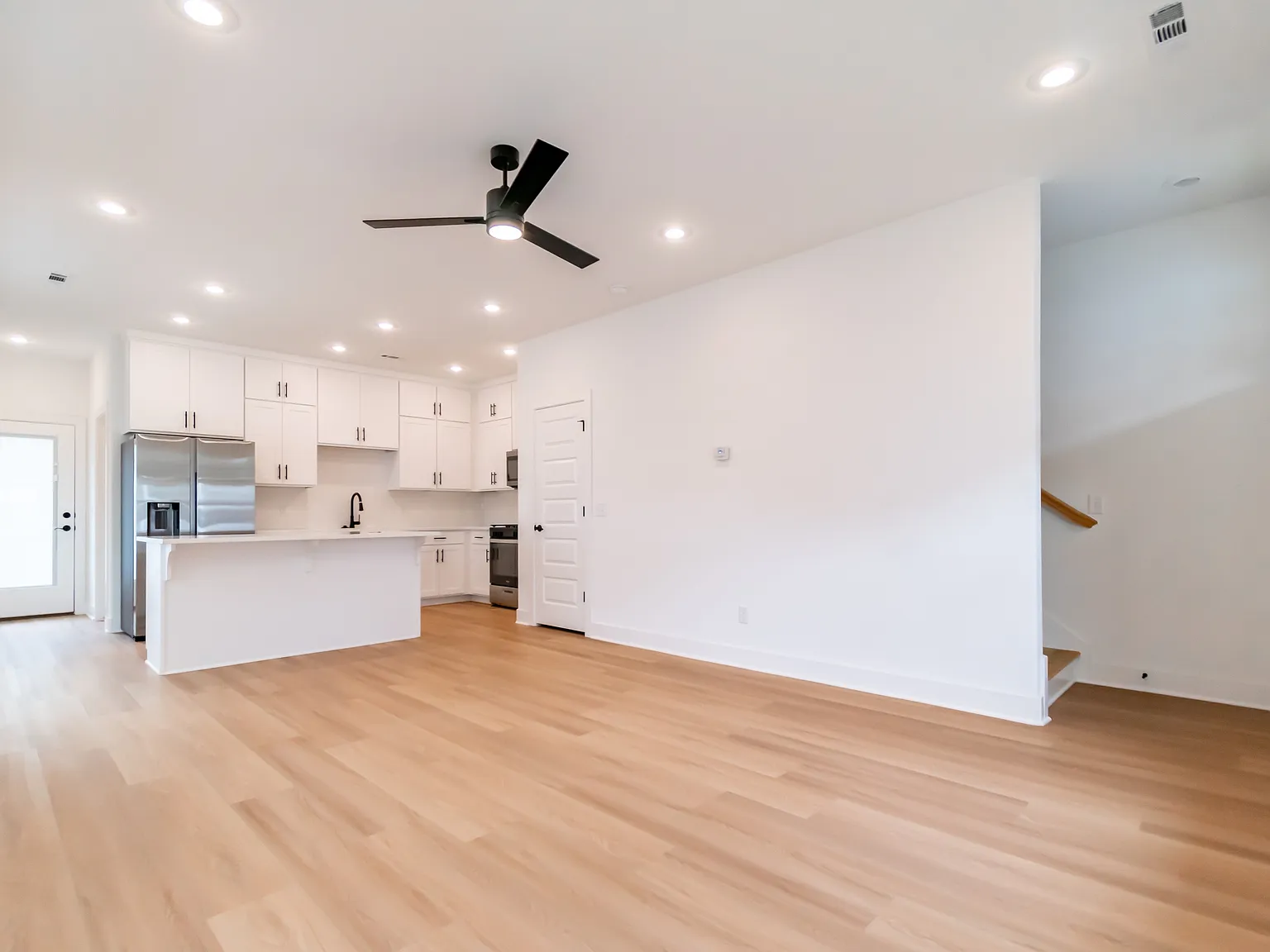 1228 West James Street - 1 — Photo 3