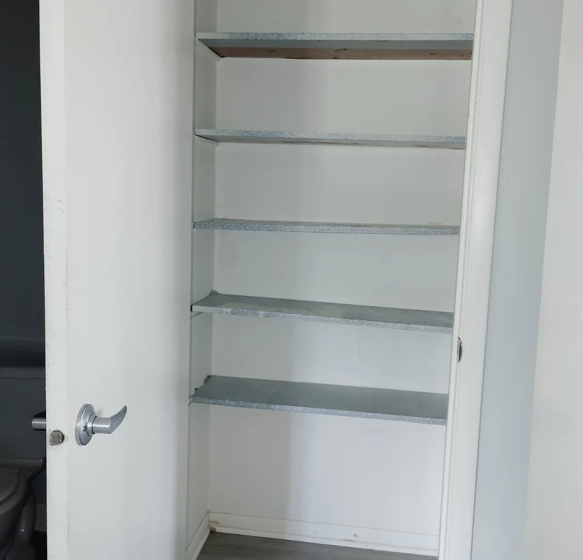 2 bed, 1100 sqft, $1,600 — Photo 2