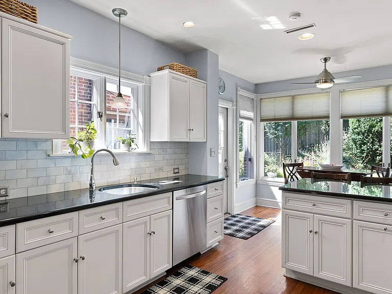 1020 Wawaset St — Photo 7