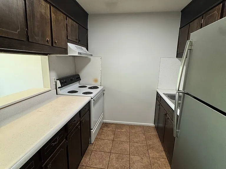 301 E Choccolocco St — Photo 3