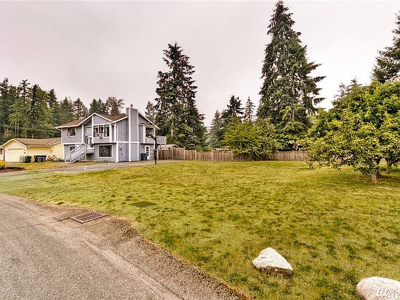 3rd image of 12009 220th Avenue Ct E