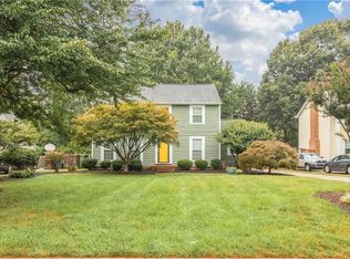 1608 Heraldry Ln, Greensboro, NC 27455