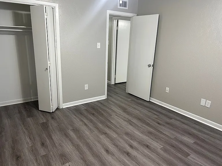 McIntyre Apartments — Photo 70