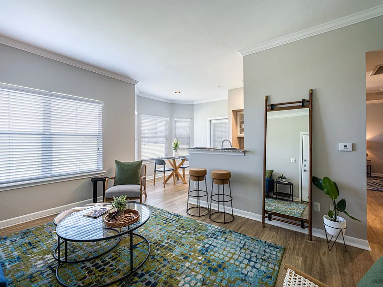 Baypoint Apartments — Photo 84