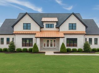 120 Stables Ln, Lynchburg, VA 24503