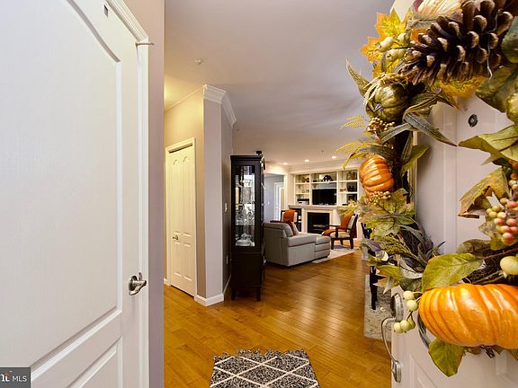 3rd image of 6612 Netties Ln Unit F