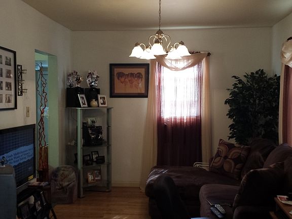 3rd image of 306 E 5th Ave