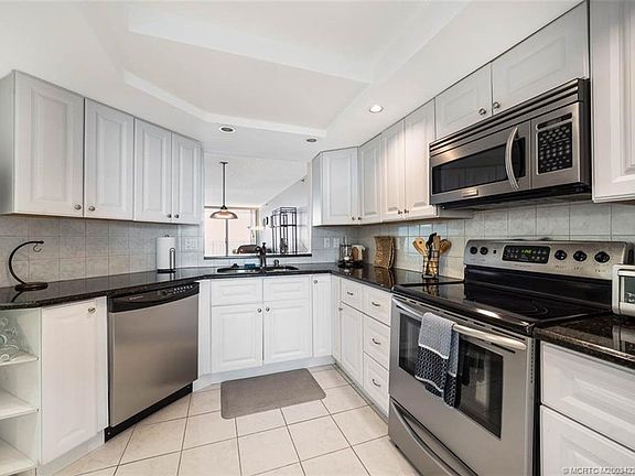 3rd image of 9600 S Ocean Dr APT 1507
