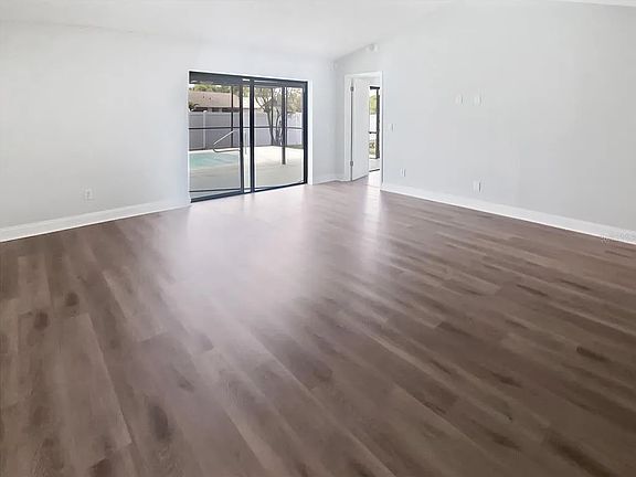 4th image of 22161 Weeks Blvd