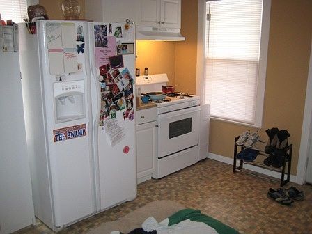 2nd image of 10 1/2 Emmett St
