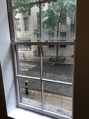 5th image of 189 Waverly Pl APT 3