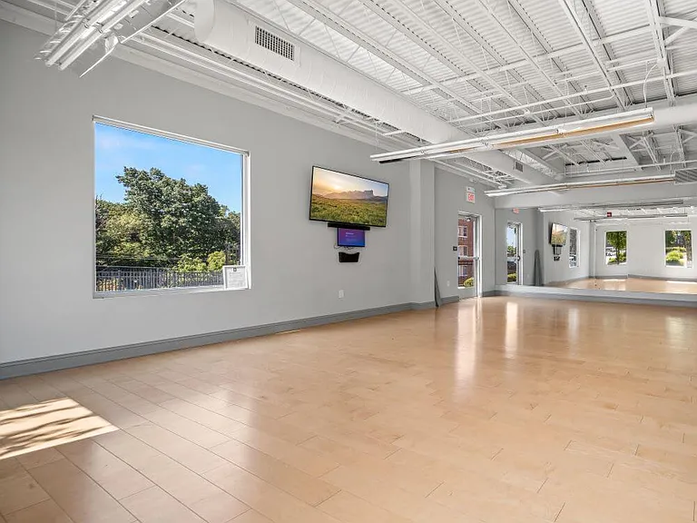 100-york-amenities-interiors-1r