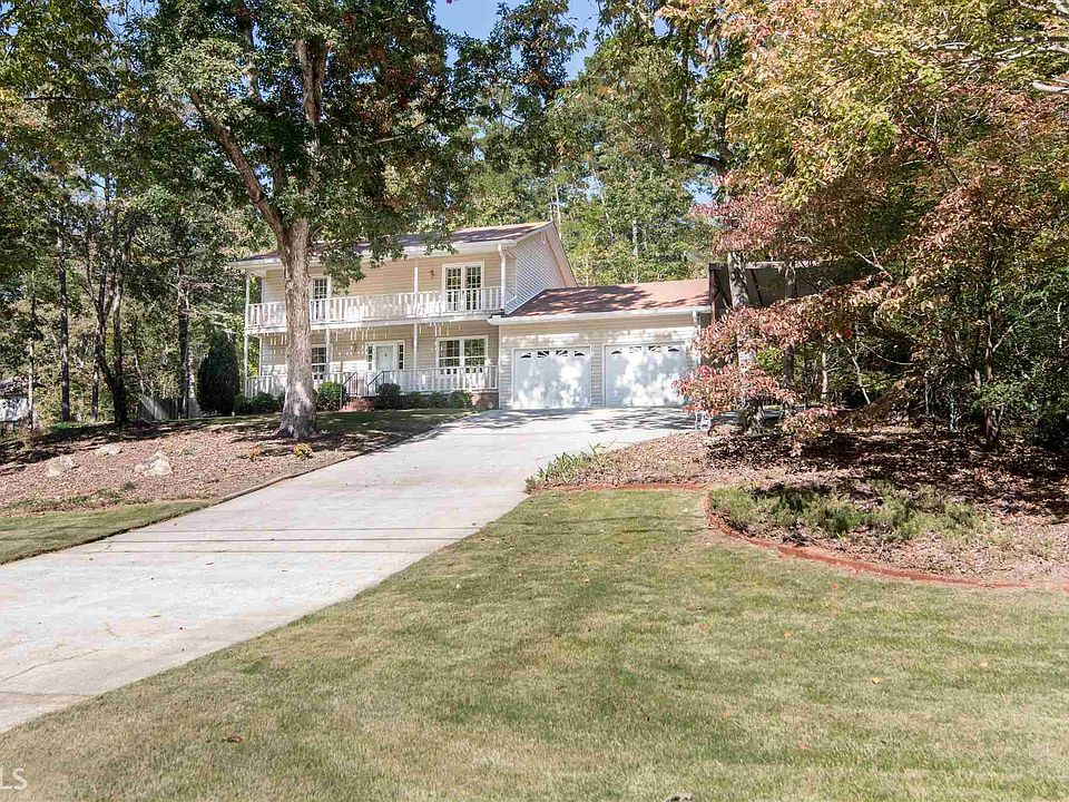 2nd image of 11 London Ln SE