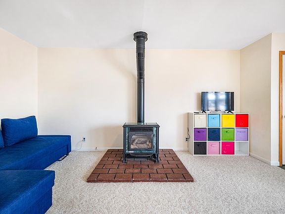2nd image of 1420 Fetterman Dr