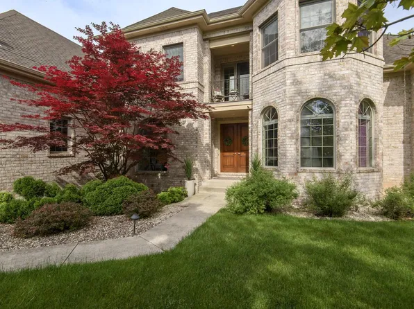10935 N Oriole LANE, Mequon, WI 53092