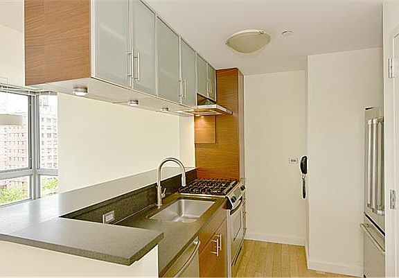 2nd image of 225-227 W 60th St #12E