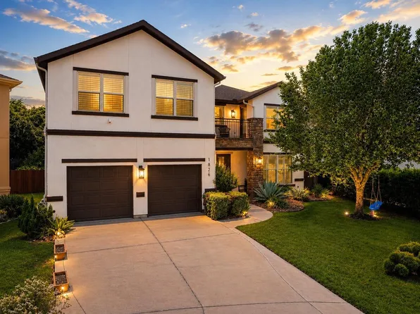 1826 Jade Hollow Ln, Houston, TX 77077