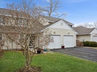 98 Mulberry Cmns, Riverhead, NY 11901