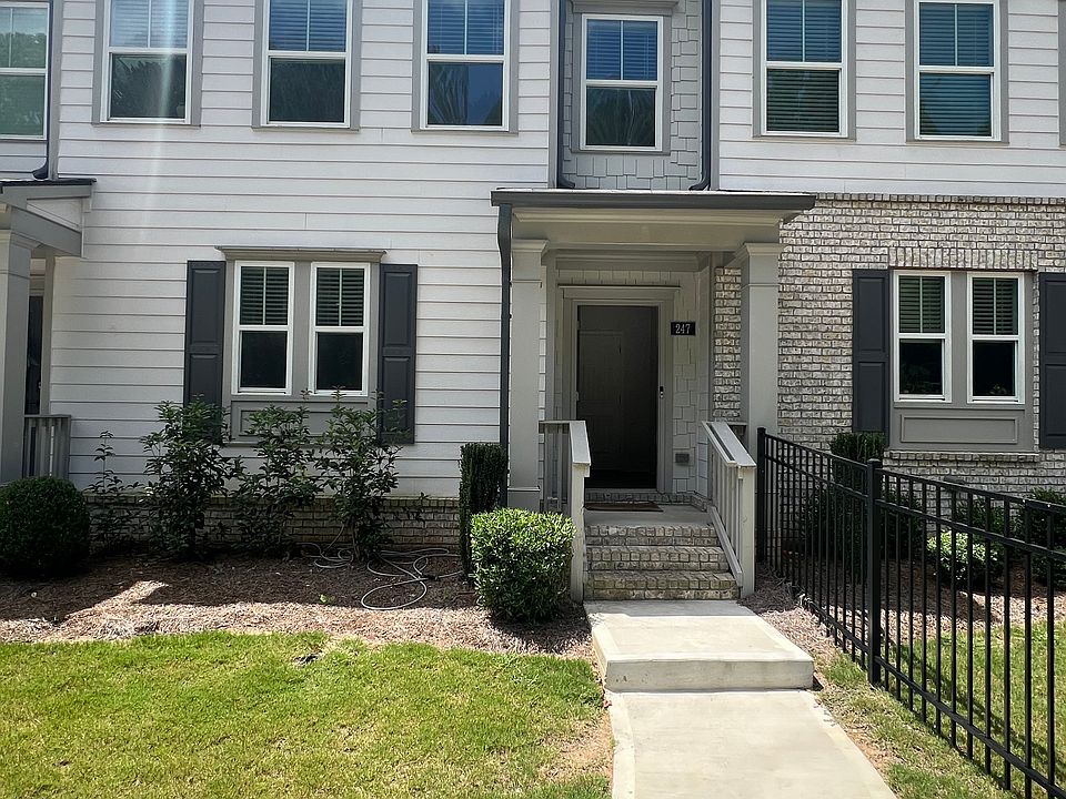 1st image of 247 Vista Ln