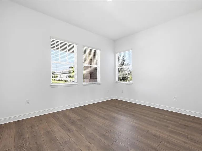10085 Ballast Dr — Photo 16