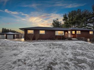 3407 Jepsen Rd, Cedar Falls, IA 50613