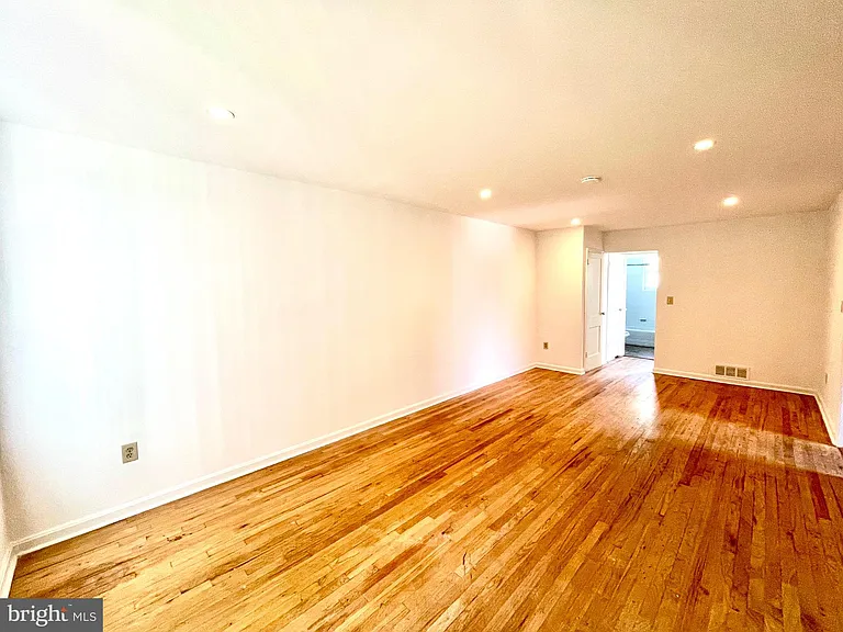 108 Varnum St NE — Photo 10