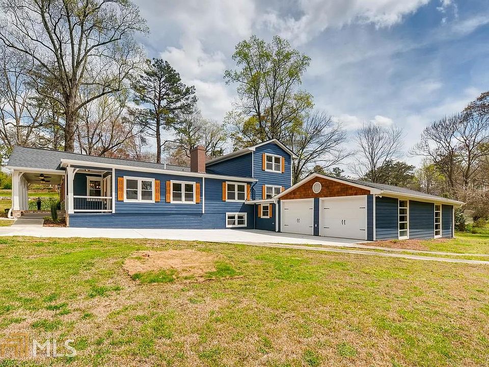 2nd image of 399 Cascade Dr