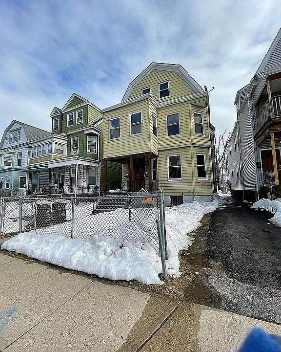 1st image of 394 No Grove St