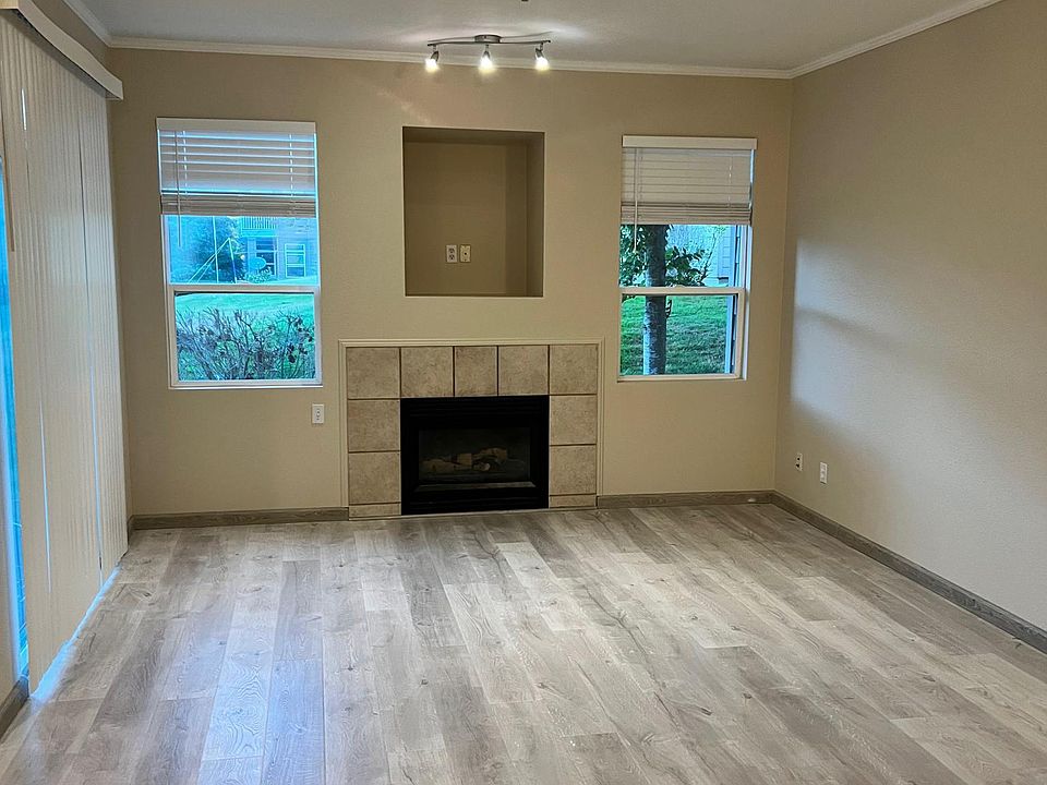 Living Area 1