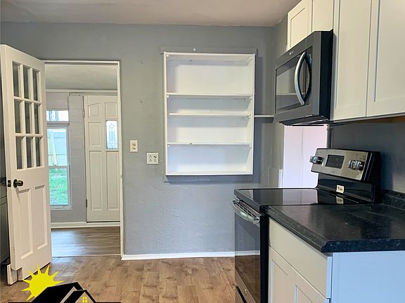 4th image of 48 River Dr