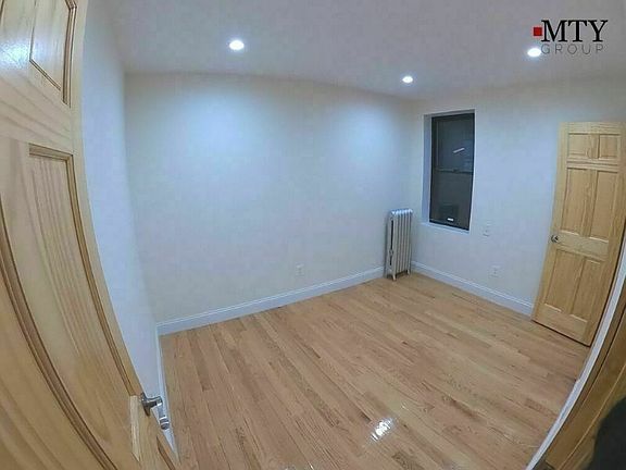 5th image of 47-17 39th Pl #B5