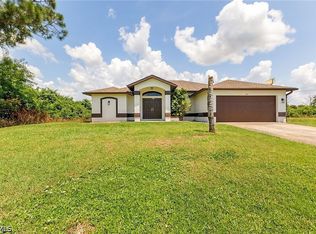 691 Manhattan St E, Lehigh Acres, FL 33974