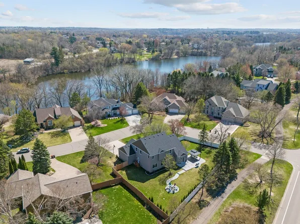 9154 Edinburgh Ln, Woodbury, MN 55125