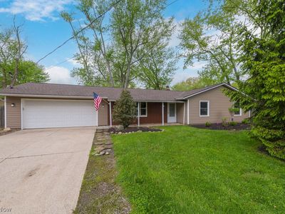 3288 Canterbury Rd, Westlake, OH, 44145