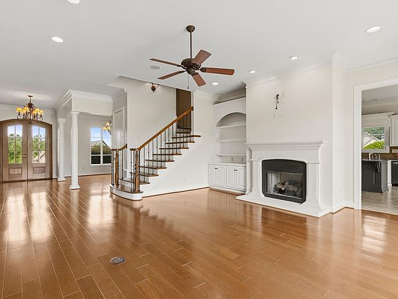 5th image of 9675 Lake Side Dr