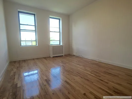 Rented by Sovereign Associates | media 9