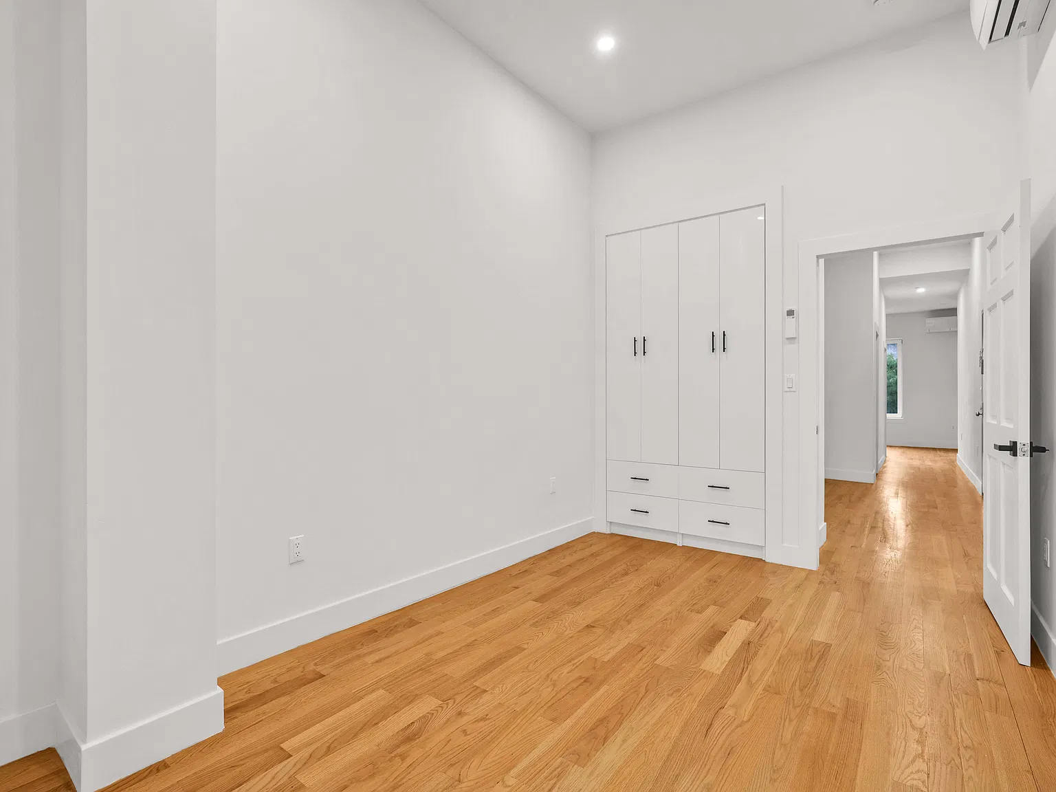 1497 Myrtle Avenue — Photo 4