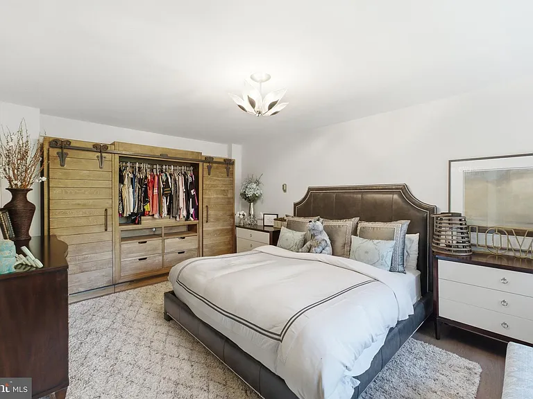 4201 Cathedral Ave NW #903W — Photo 27